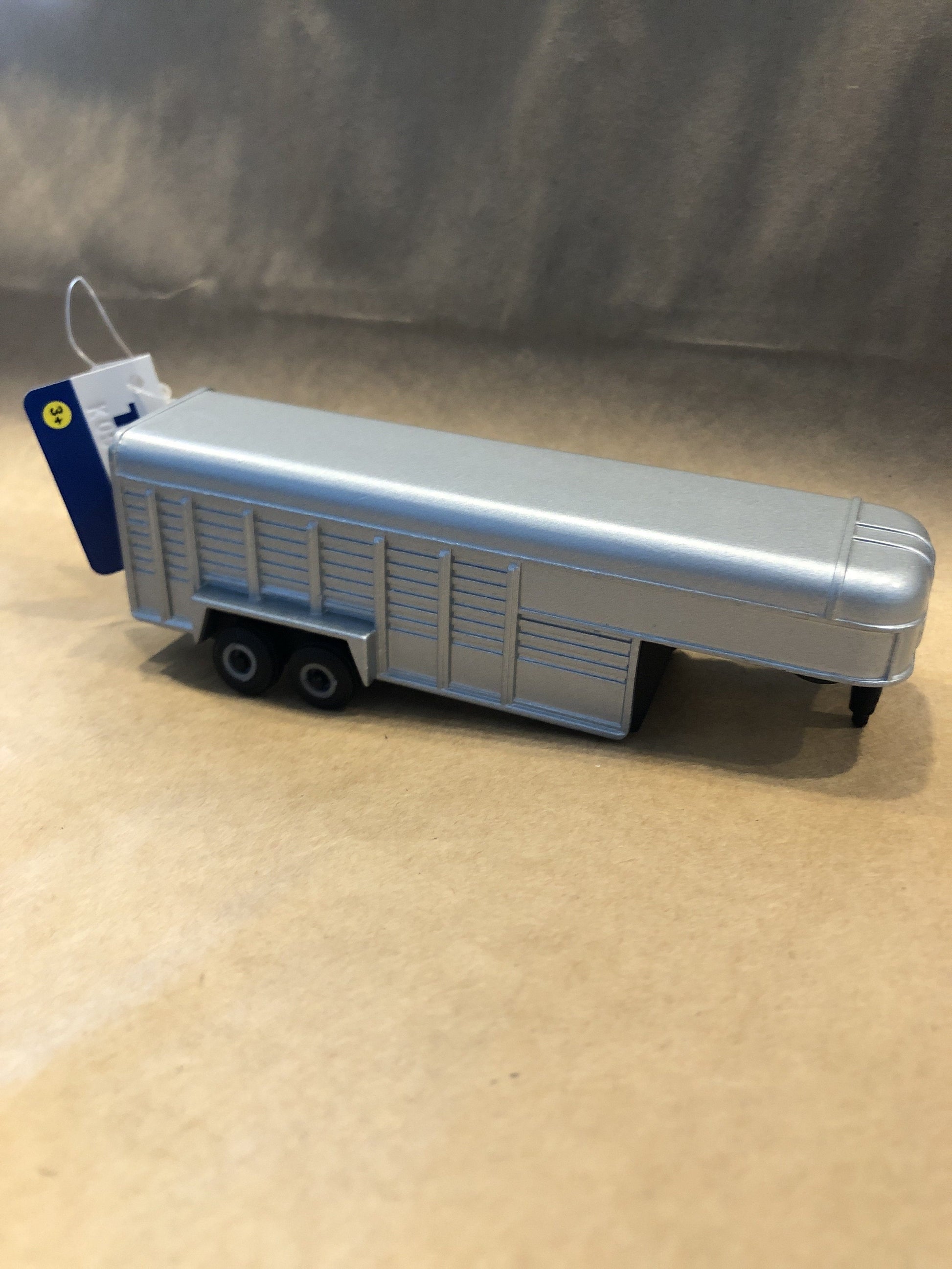 1:64 livestock trailer KB Depot Express 